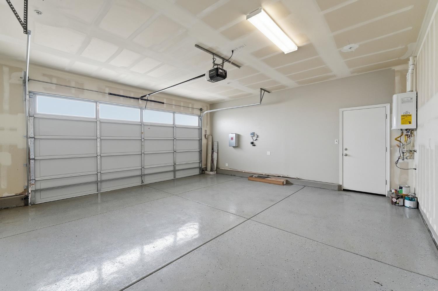 656 Chestnut St, Oakdale, CA 95361