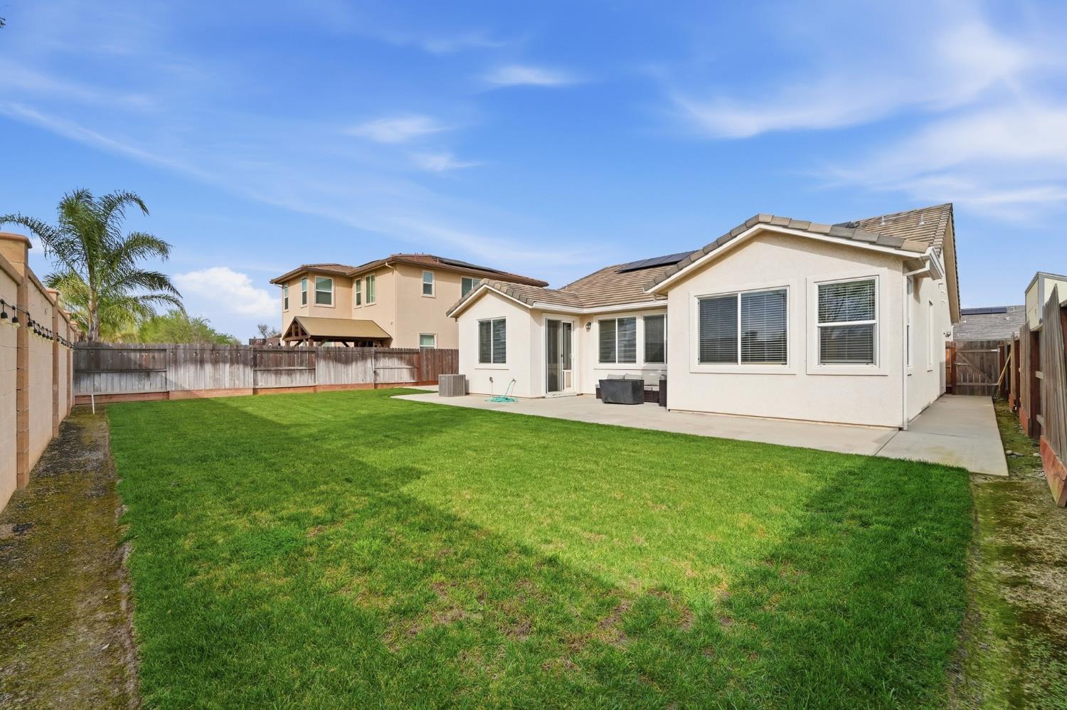 656 Chestnut St, Oakdale, CA 95361