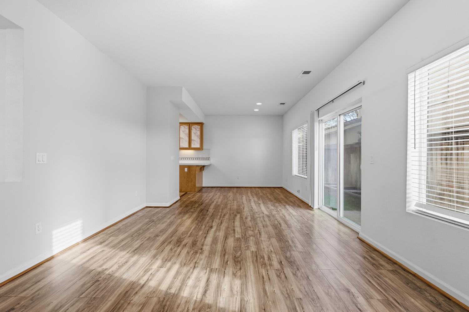 3616 Carson Oak Dr, Modesto, CA 95355