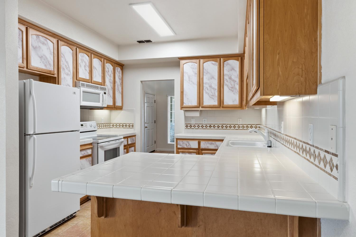 3616 Carson Oak Dr, Modesto, CA 95355