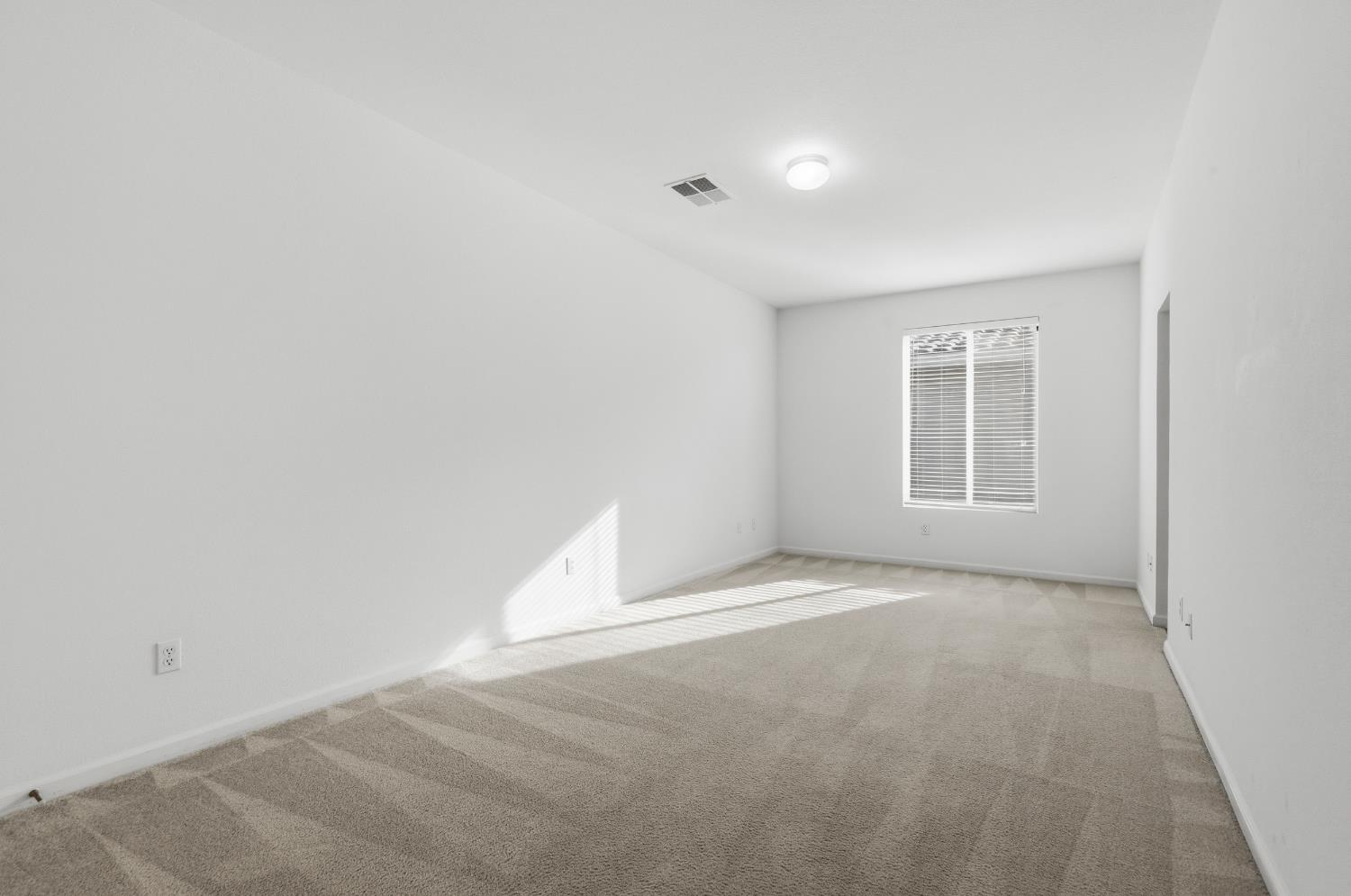 3616 Carson Oak Dr, Modesto, CA 95355