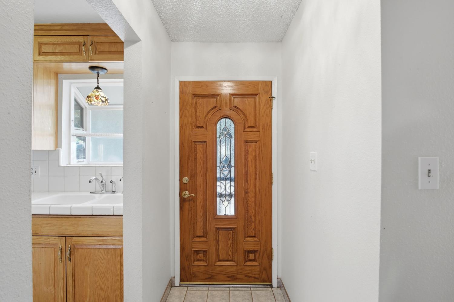 617 Mary Todd Ln, Modesto, CA 95354