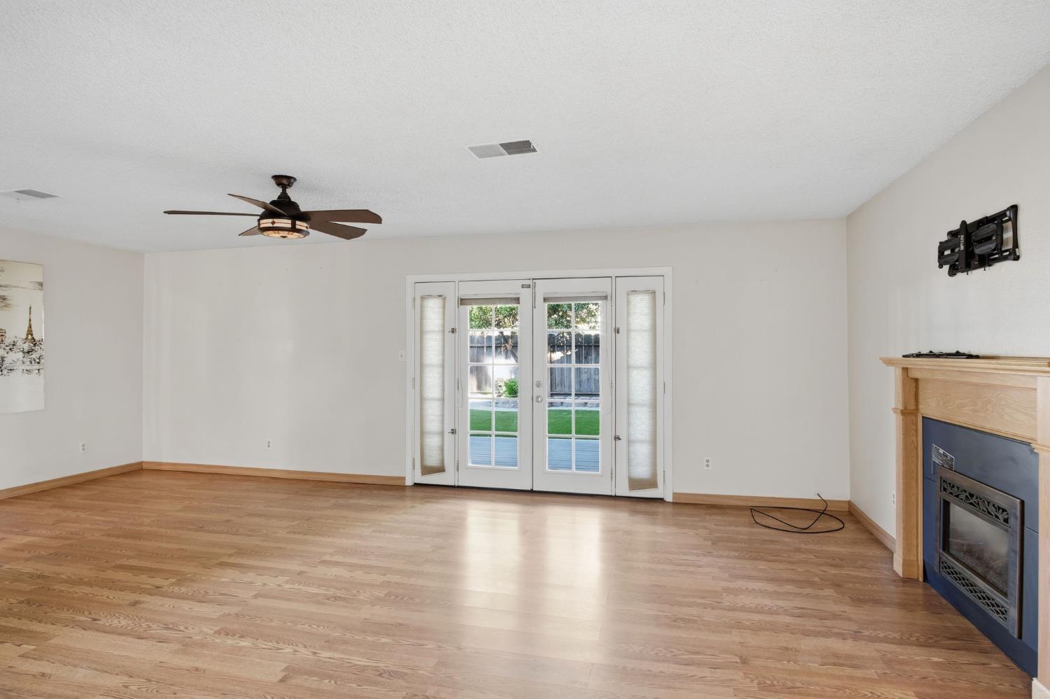 617 Mary Todd Ln, Modesto, CA 95354