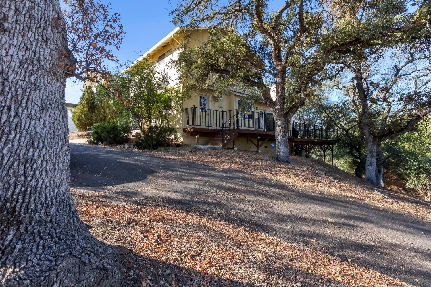 65 Poker Flat Rd, Copperopolis, CA 95228