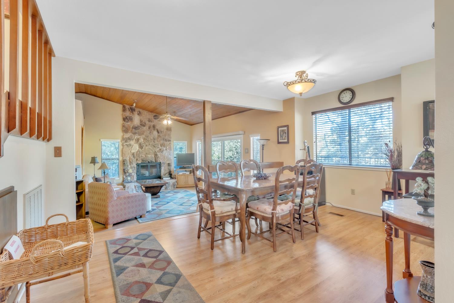 65 Poker Flat Rd, Copperopolis, CA 95228