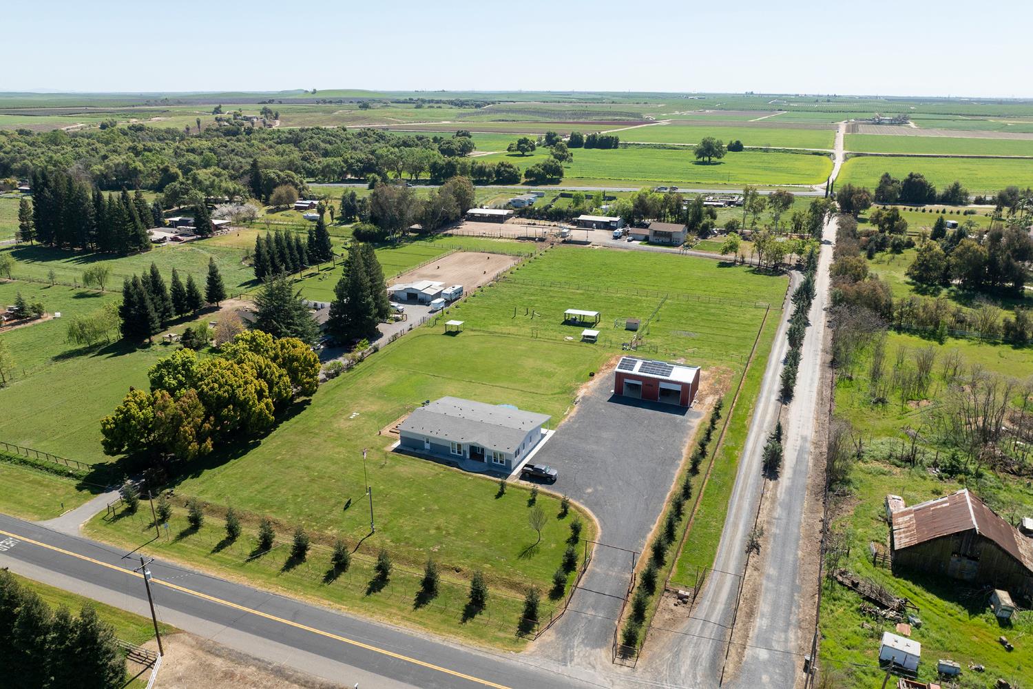 12420 Lancaster Rd, Oakdale, CA 95361