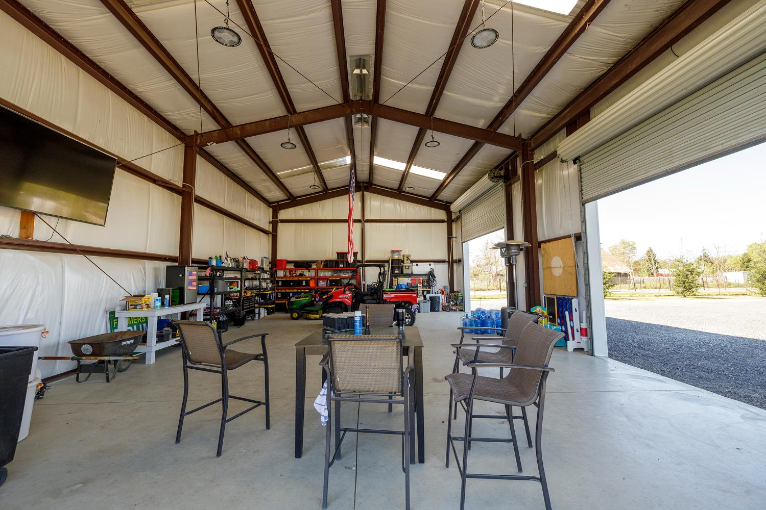 12420 Lancaster Rd, Oakdale, CA 95361