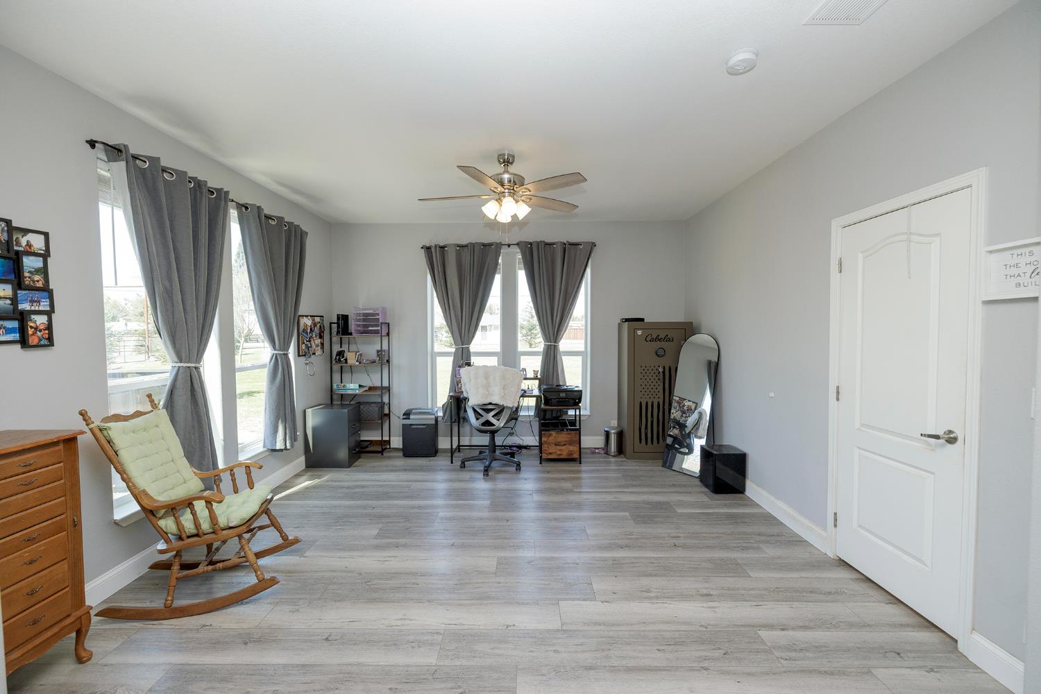 12420 Lancaster Rd, Oakdale, CA 95361