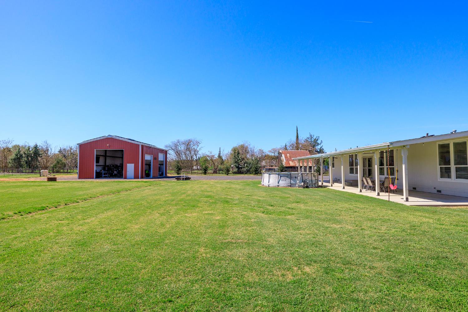 12420 Lancaster Rd, Oakdale, CA 95361