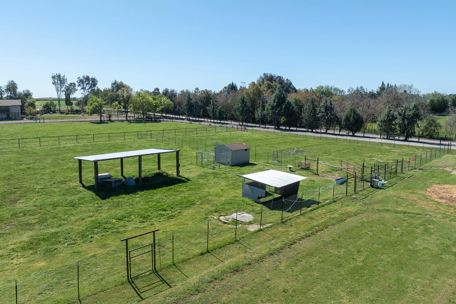 12420 Lancaster Rd, Oakdale, CA 95361