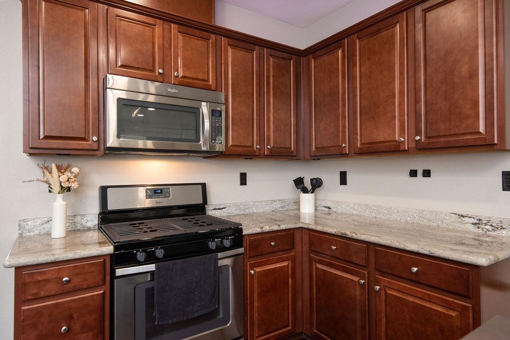 2228 Gallery Dr, Riverbank, CA 95367