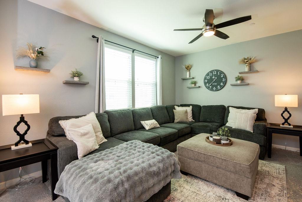 2228 Gallery Dr, Riverbank, CA 95367