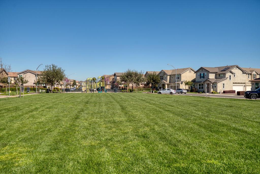 2228 Gallery Dr, Riverbank, CA 95367