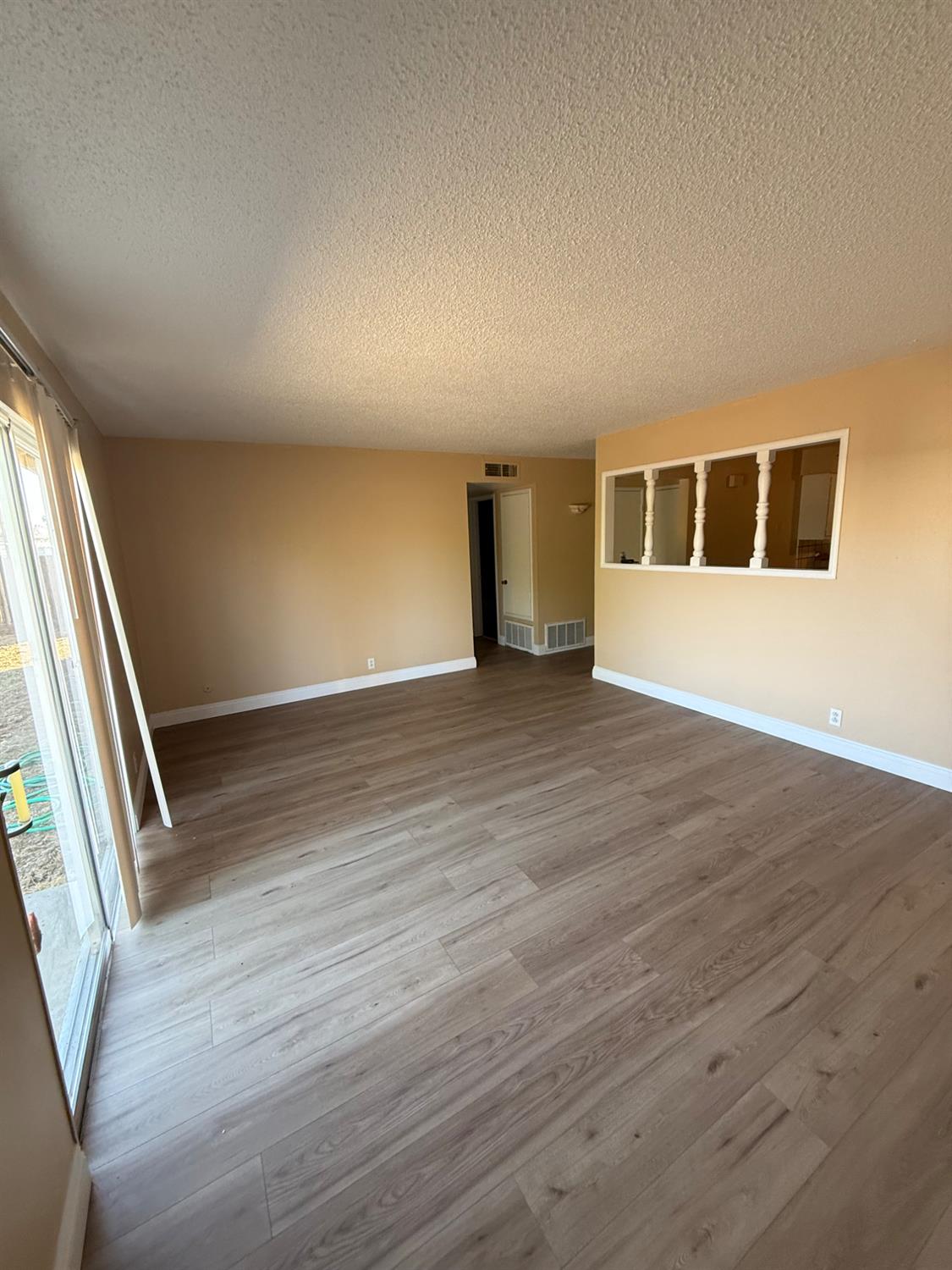 312 N N Santa Ana St, Los Banos, CA 93635