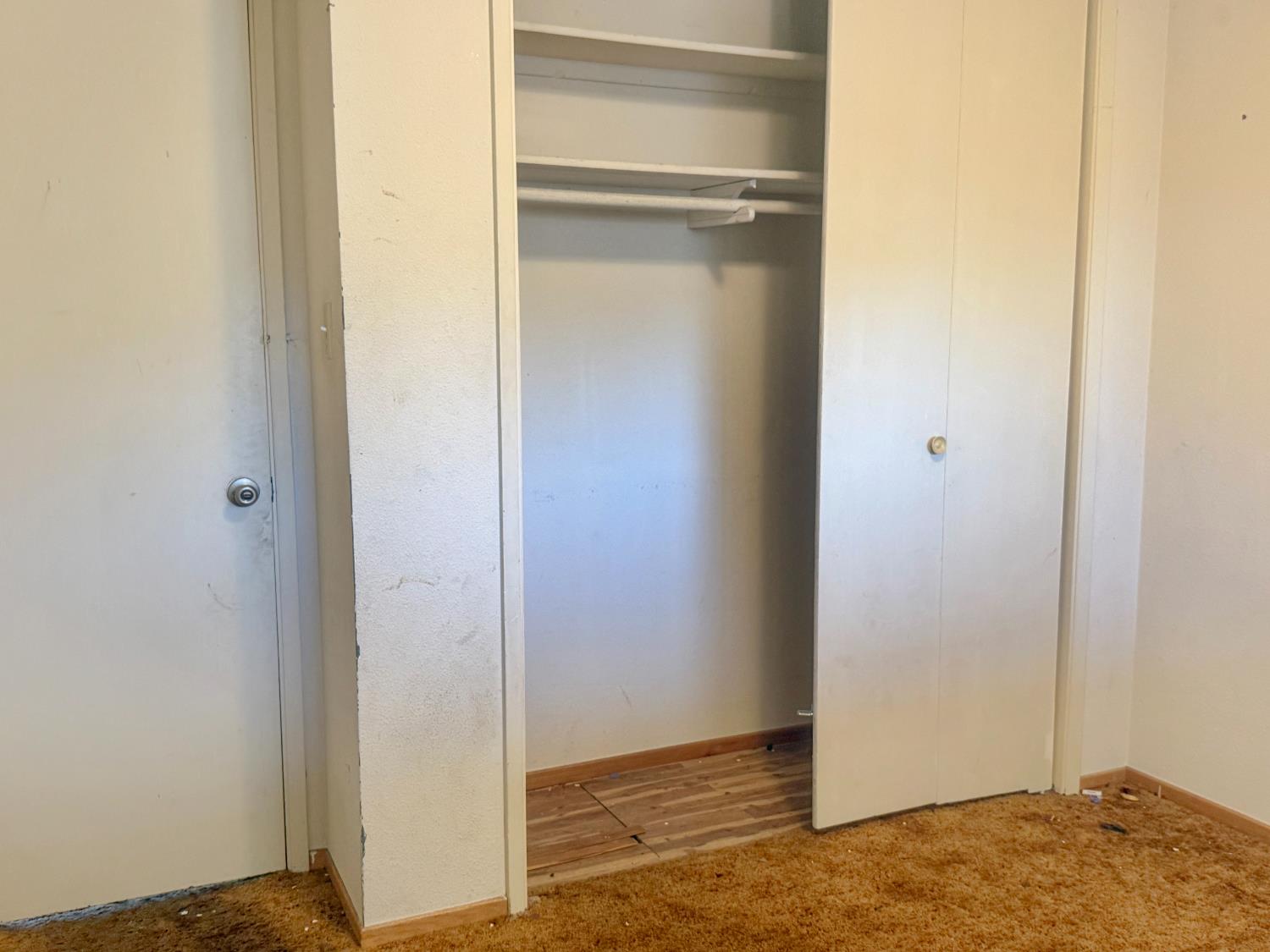 6445 7th St, Riverbank, CA 95367