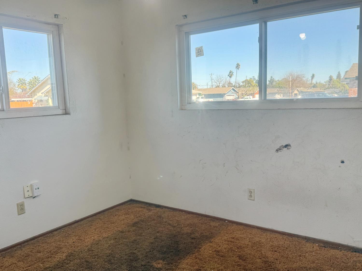 6445 7th St, Riverbank, CA 95367