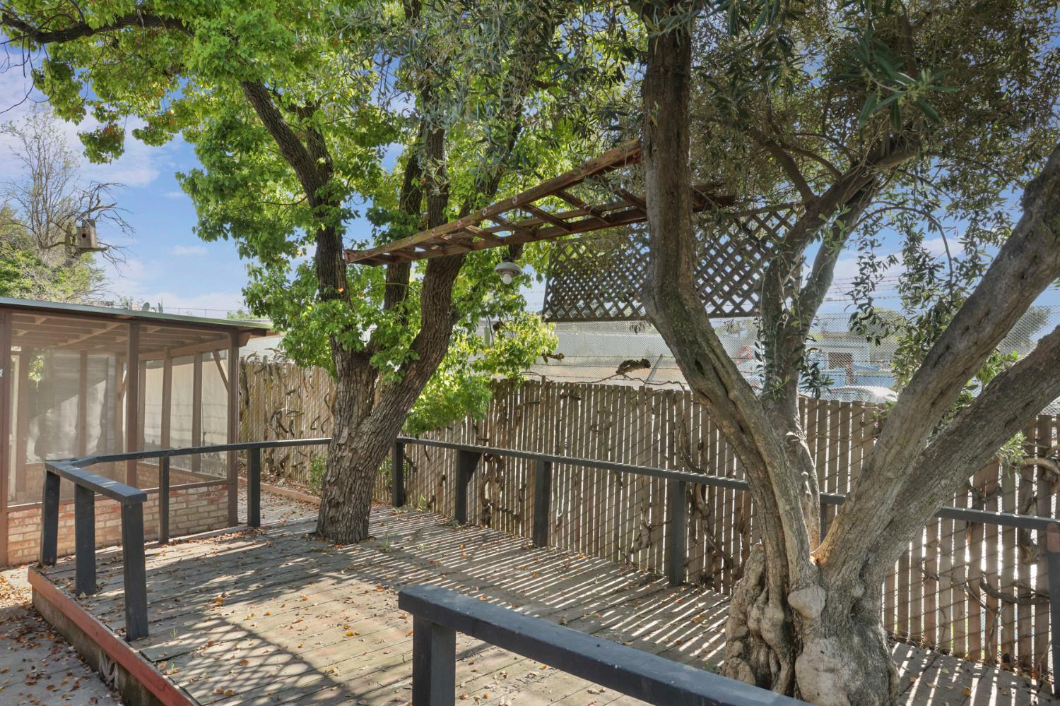 788 Mann Ct, Oakdale, CA 95361