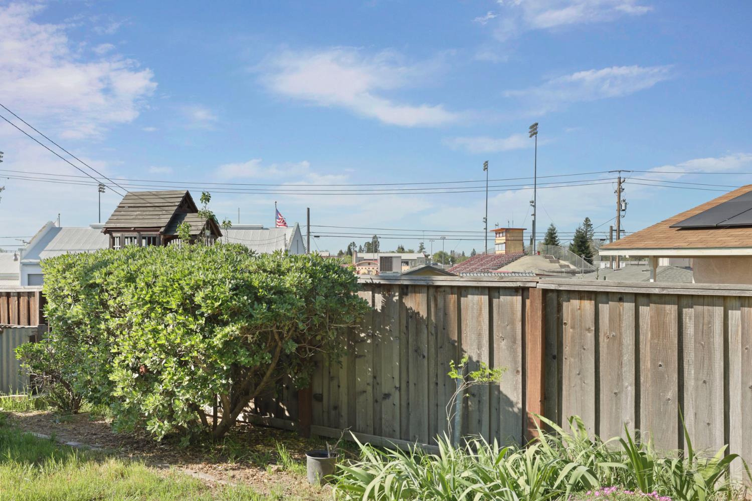 788 Mann Ct, Oakdale, CA 95361