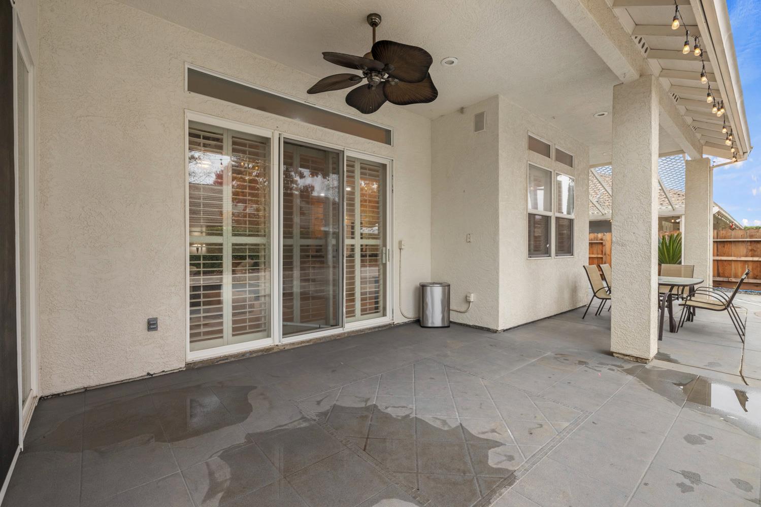 2067 Robin Hood Ln, Merced, CA 95340