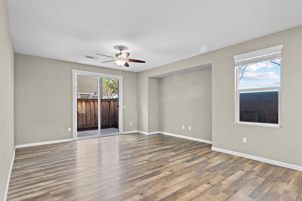 2200 Gallery Dr, Riverbank, CA 95367