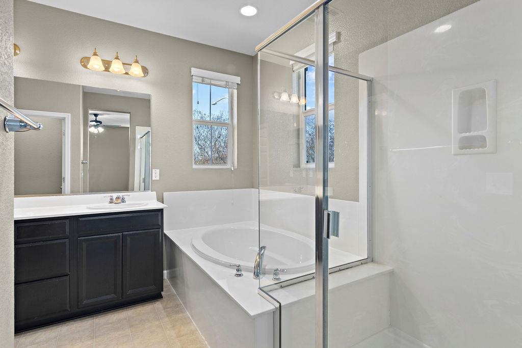 2200 Gallery Dr, Riverbank, CA 95367