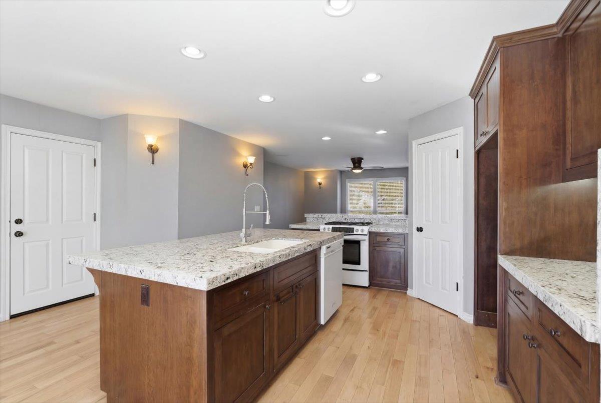 1238 Fiori Ave, Modesto, CA 95350