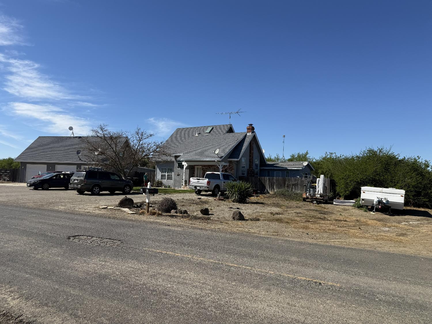 1613 Fig Ave, Patterson, CA 95363