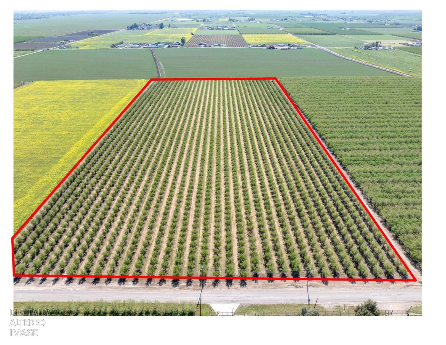 1613 Fig Ave, Patterson, CA 95363