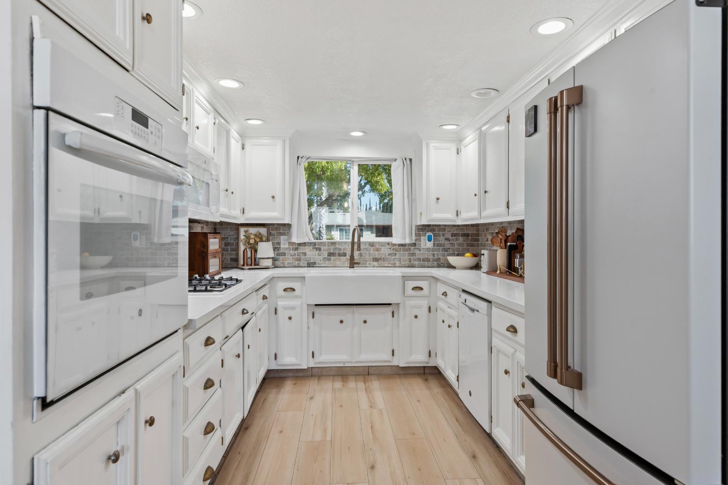 2212 Lavon Ln, Ceres, CA 95307