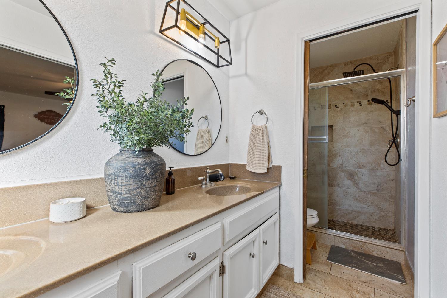 2212 Lavon Ln, Ceres, CA 95307