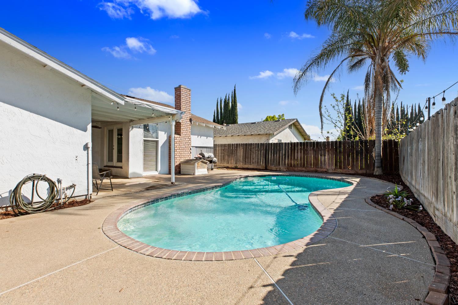 2212 Lavon Ln, Ceres, CA 95307