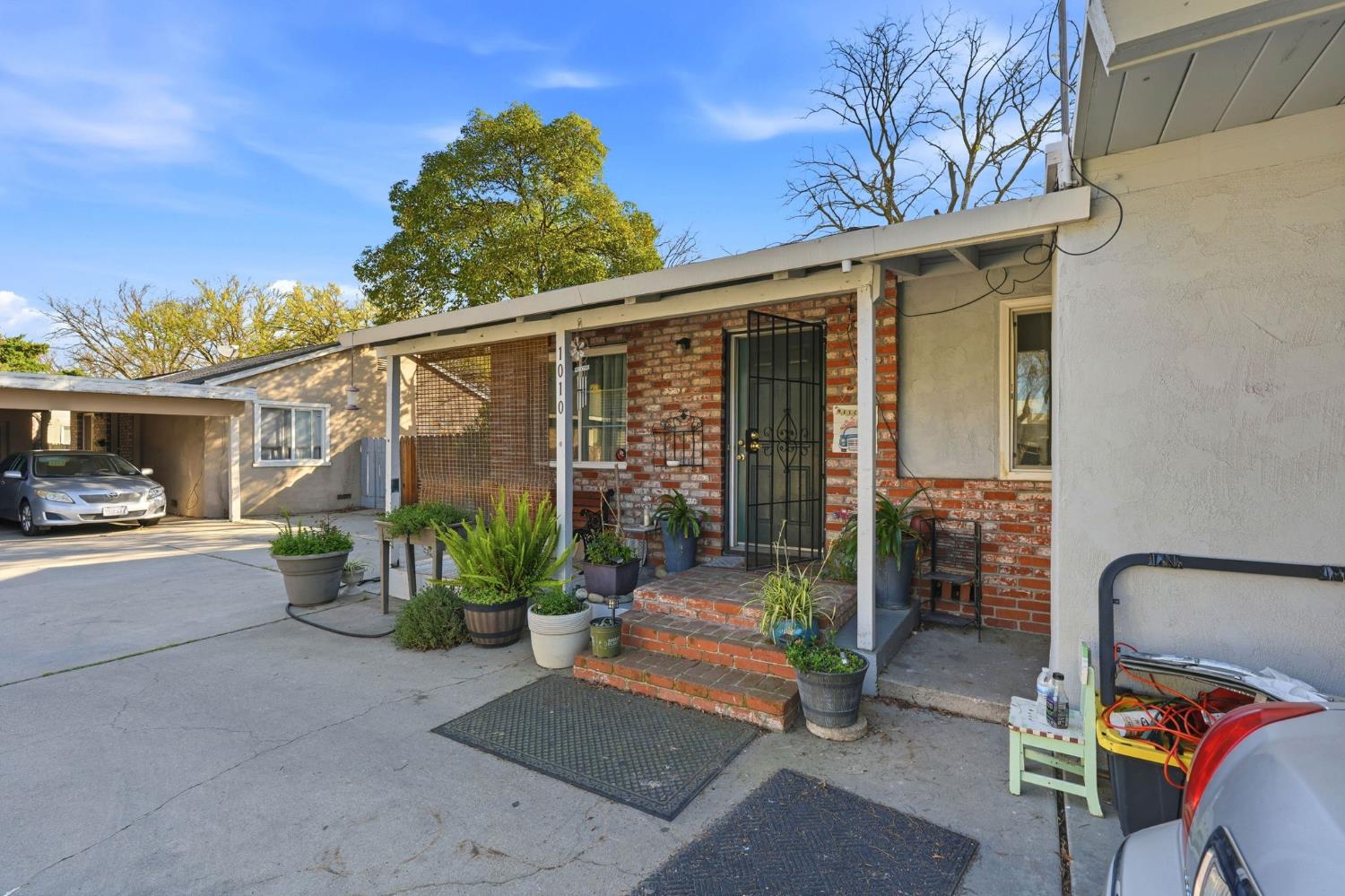 1008 1010 Gemini Ct, Modesto, CA 95355