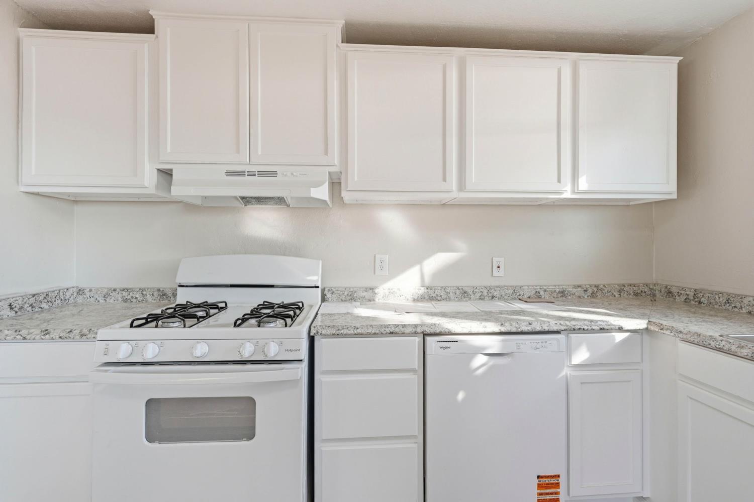 1008 1010 Gemini Ct, Modesto, CA 95355