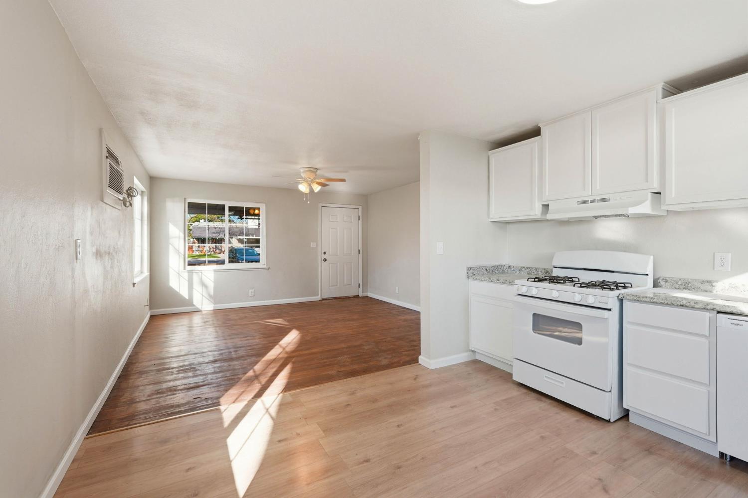 1008 1010 Gemini Ct, Modesto, CA 95355