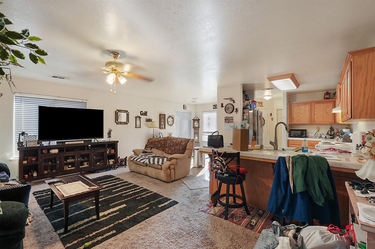 208 Riverside Ave, Chowchilla, CA 93610