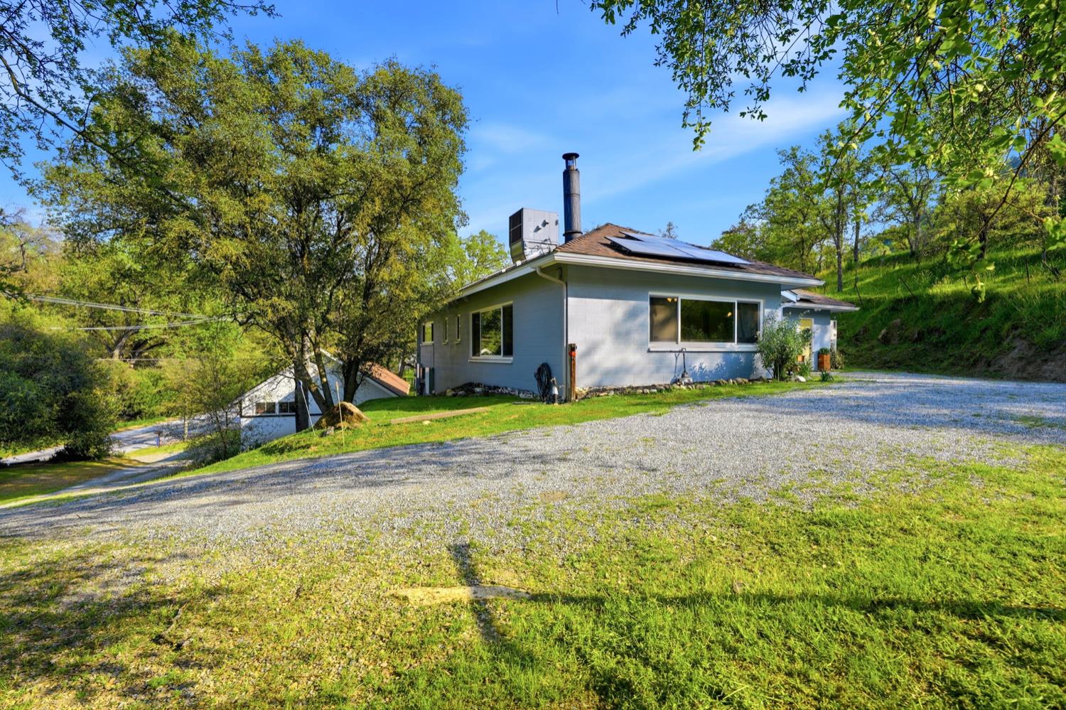 43378 S Fork Dr, Three Rivers, CA 93271