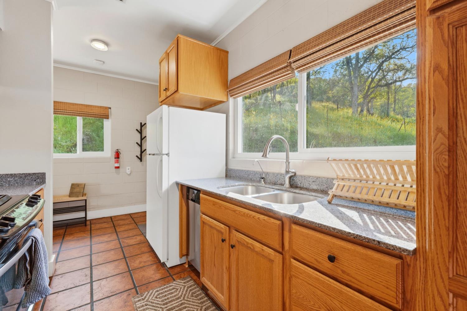 43378 S Fork Dr, Three Rivers, CA 93271