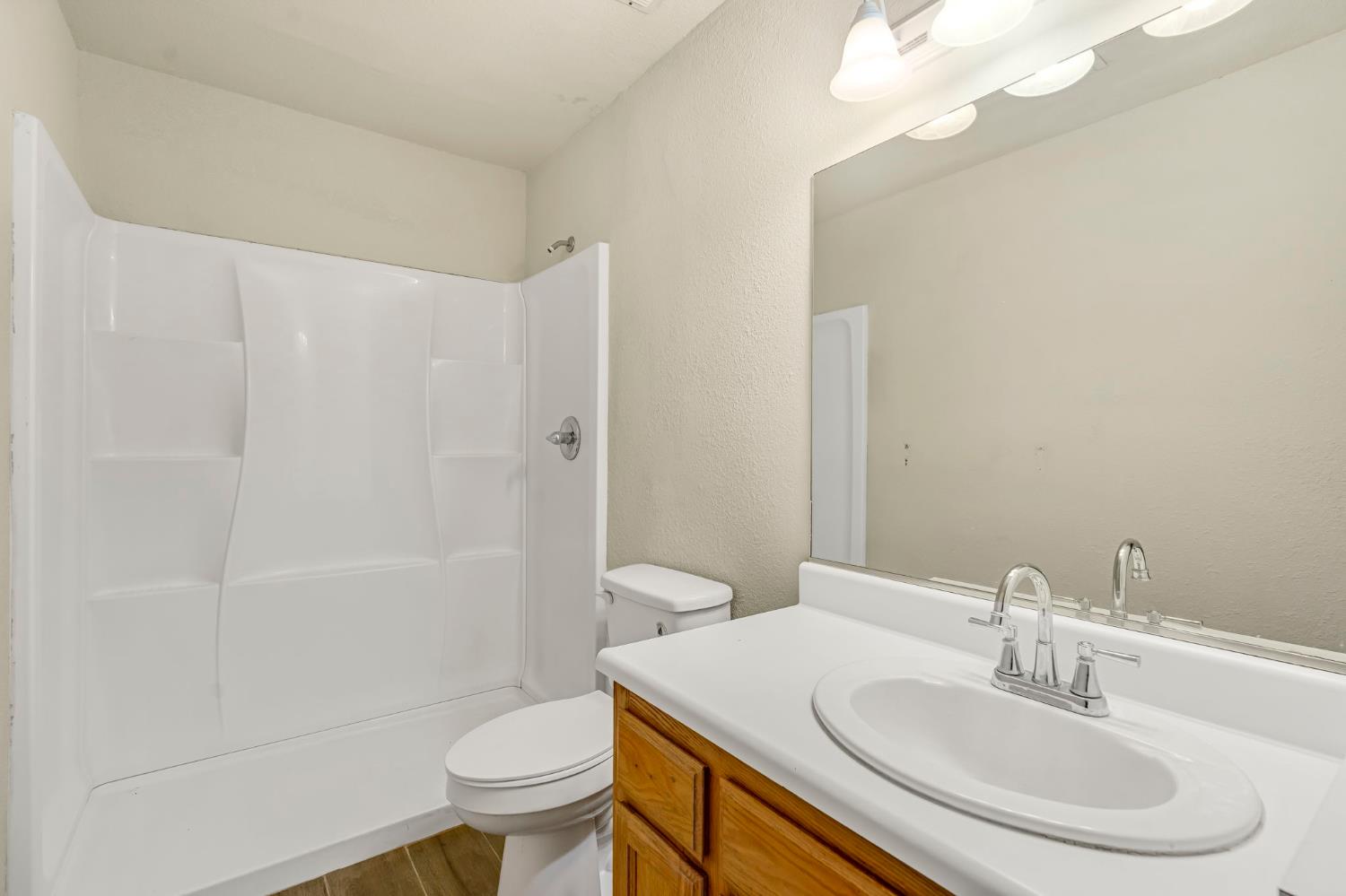 7990 S Mcmullin Grade, Fresno, CA 93706