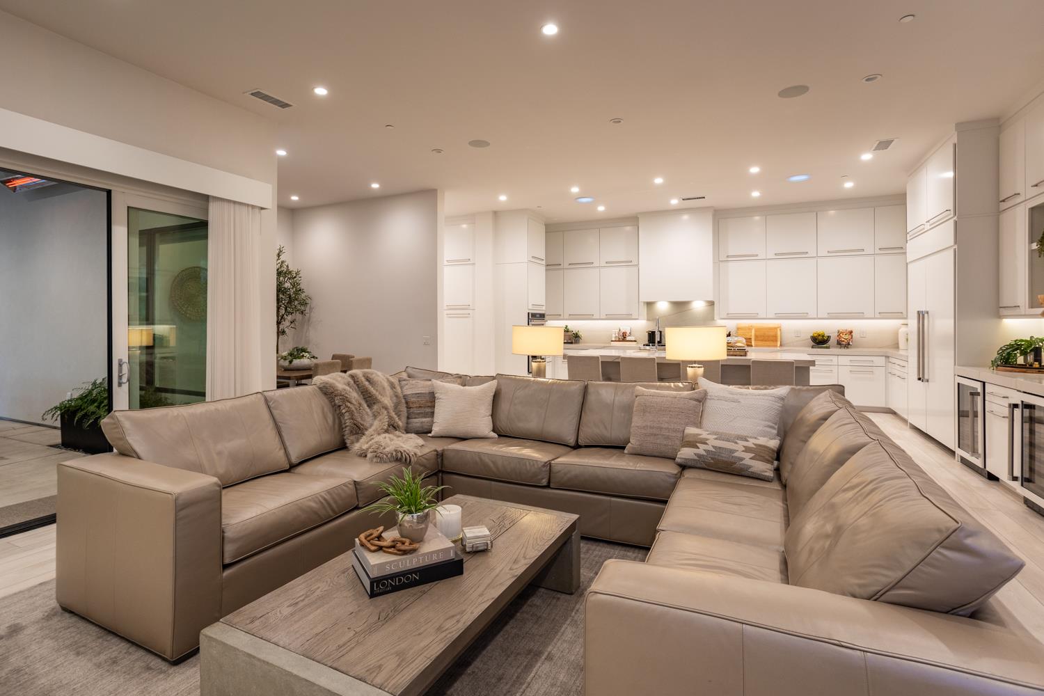 10312 Fox Borough Dr, Oakdale, CA 95361