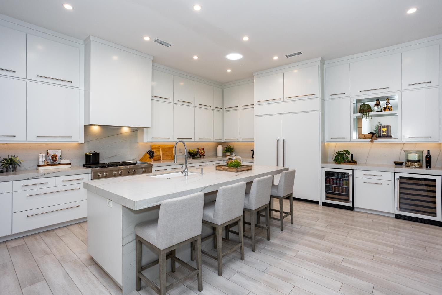 10312 Fox Borough Dr, Oakdale, CA 95361