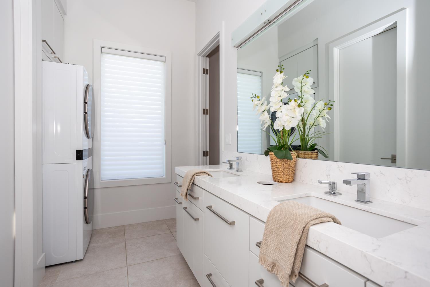 10312 Fox Borough Dr, Oakdale, CA 95361