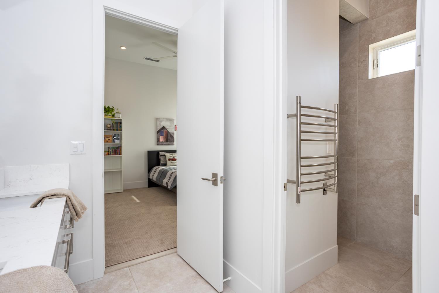 10312 Fox Borough Dr, Oakdale, CA 95361