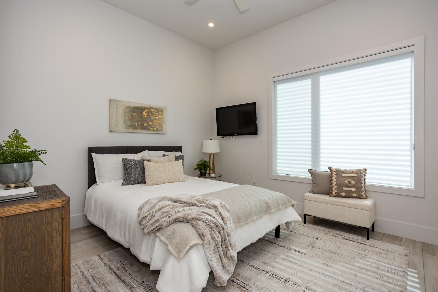 10312 Fox Borough Dr, Oakdale, CA 95361