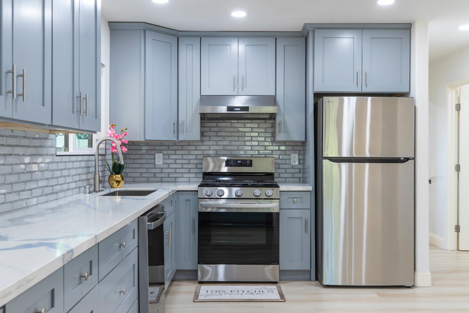 403 Kerr Ave, Modesto, CA 95354