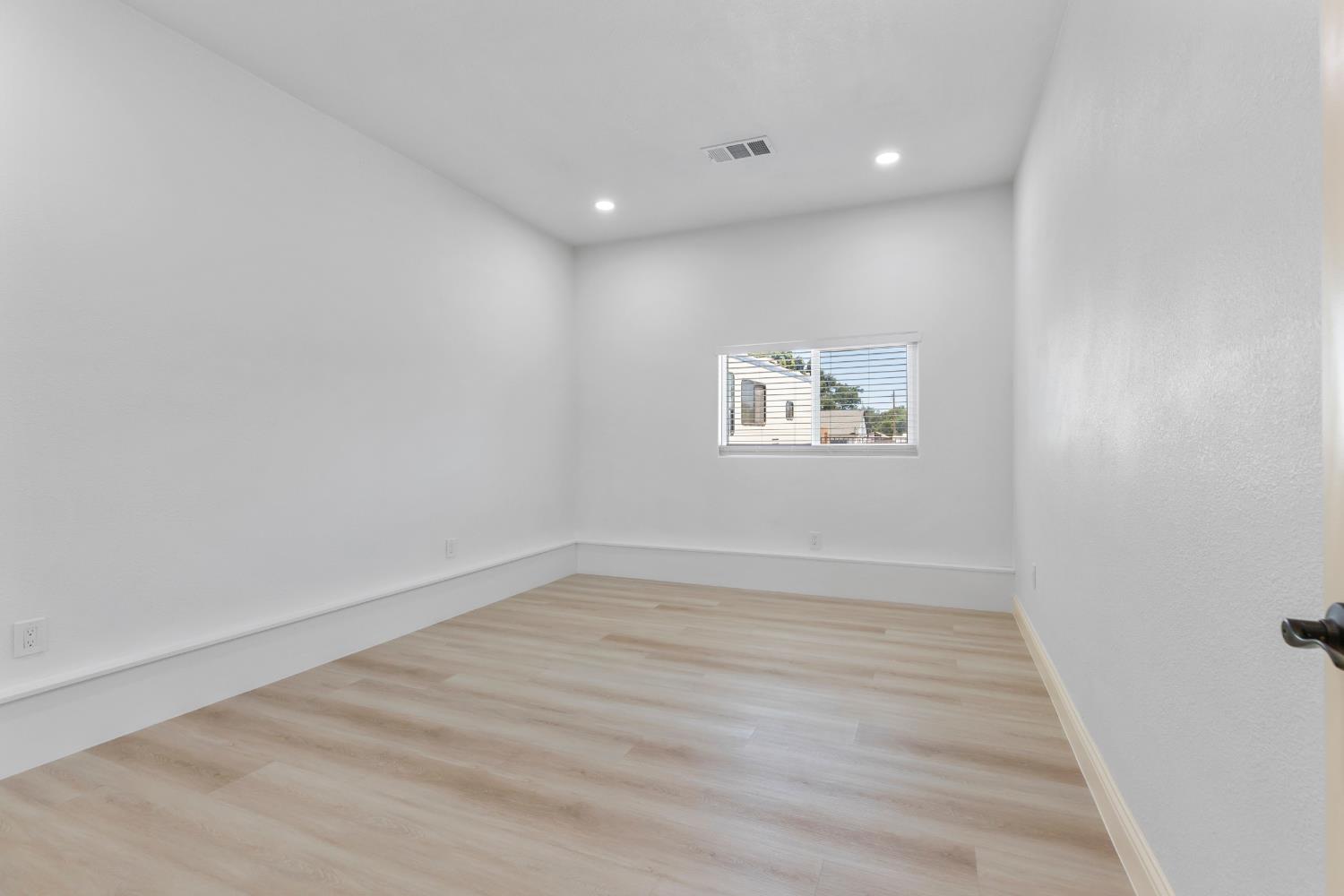 403 Kerr Ave, Modesto, CA 95354