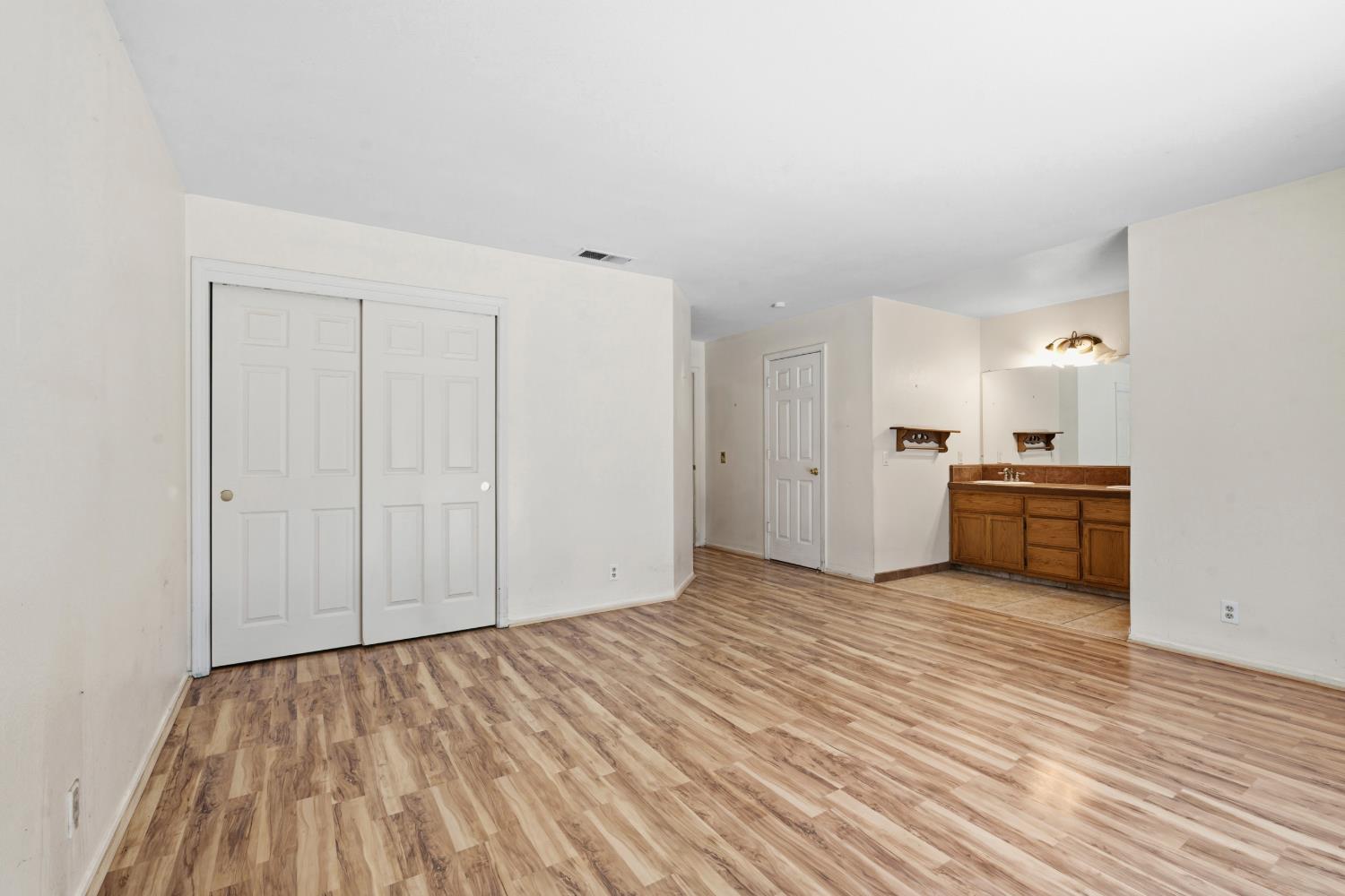 1285 Bonta Ave, Gustine, CA 95322