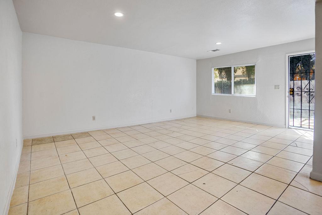 3360 3366 R St, Merced, CA 95348