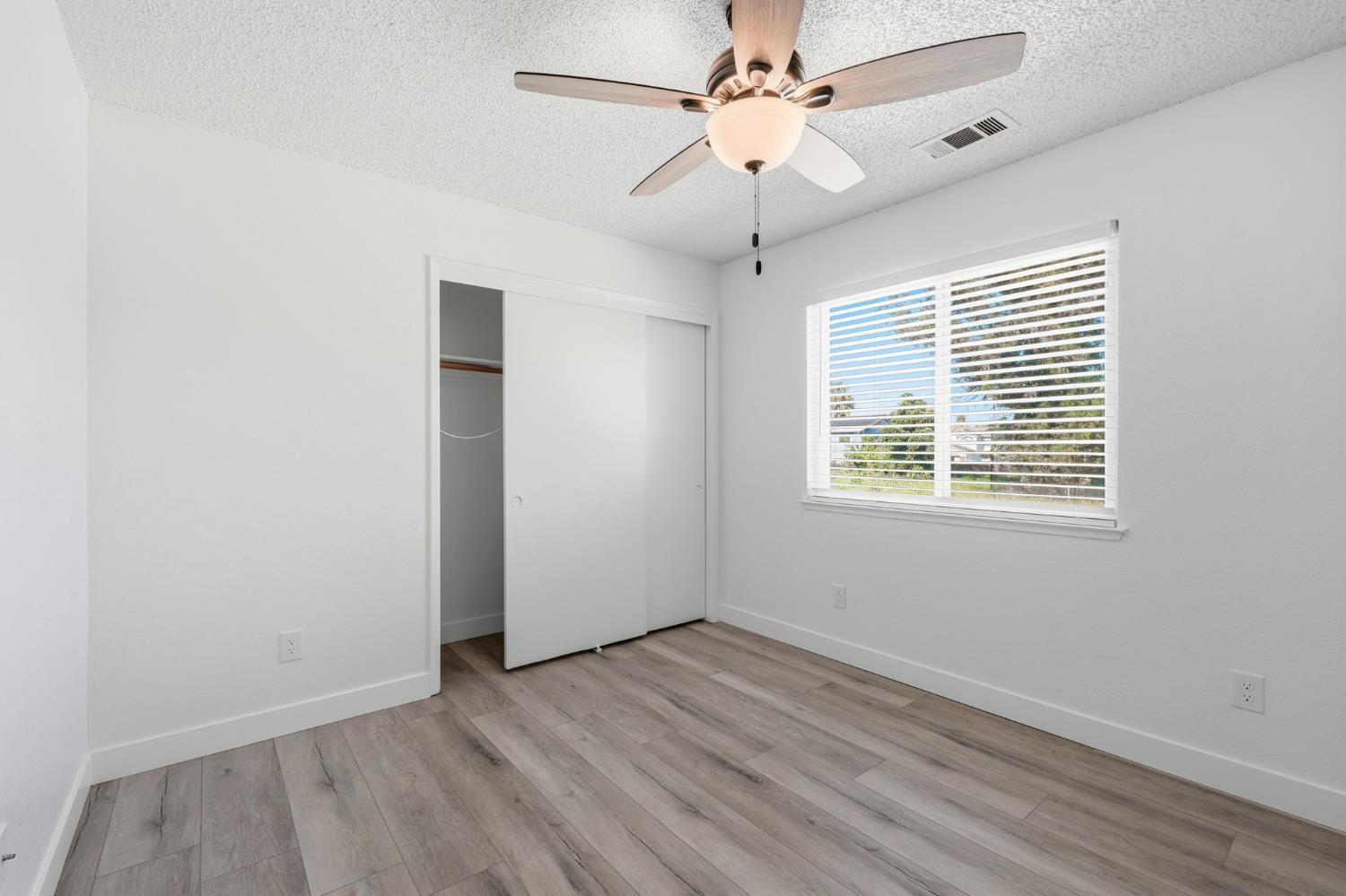 426 Cherry Ln #H, Manteca, CA 95337