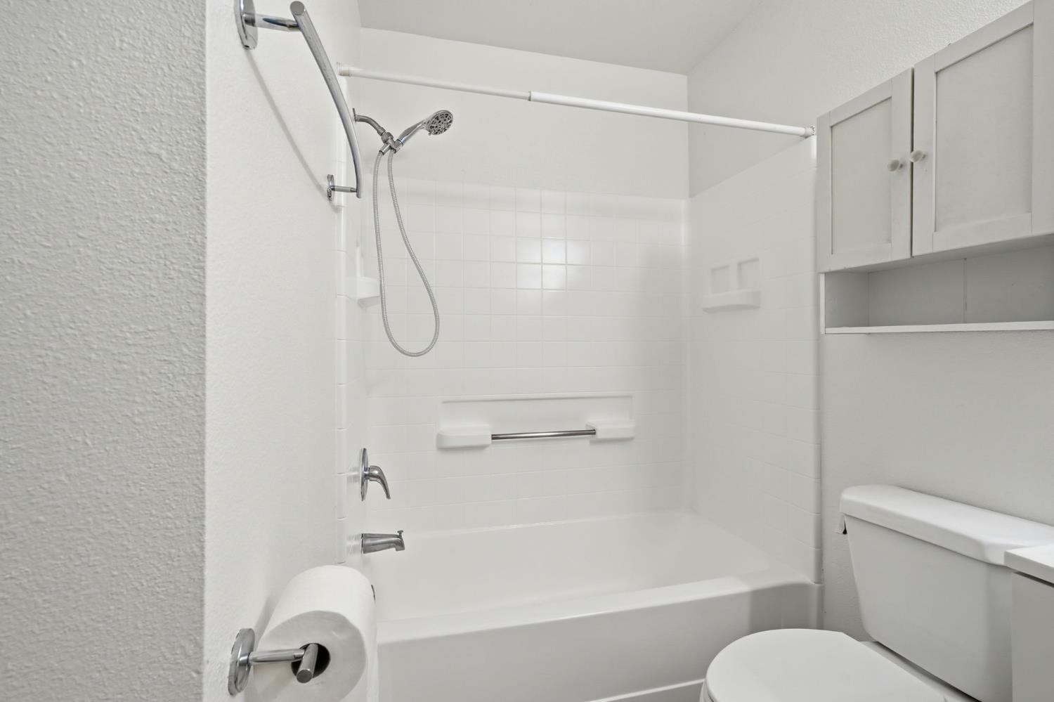 426 Cherry Ln #H, Manteca, CA 95337