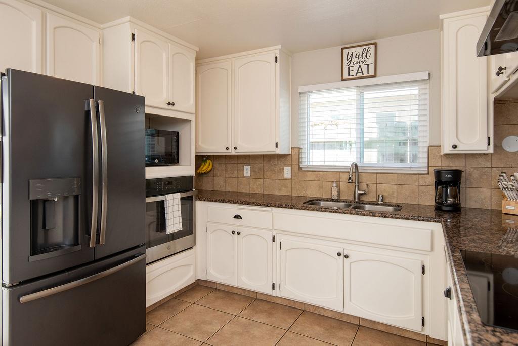 1957 Blue Spruce Dr, Oakdale, CA 95361